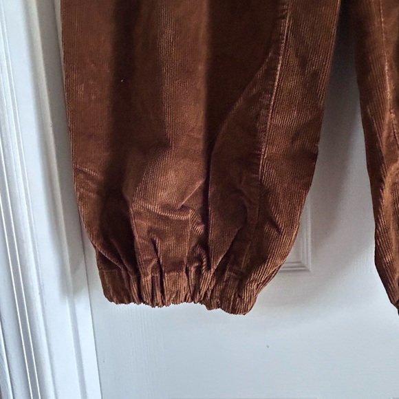 Pants - Picture 3 of 6